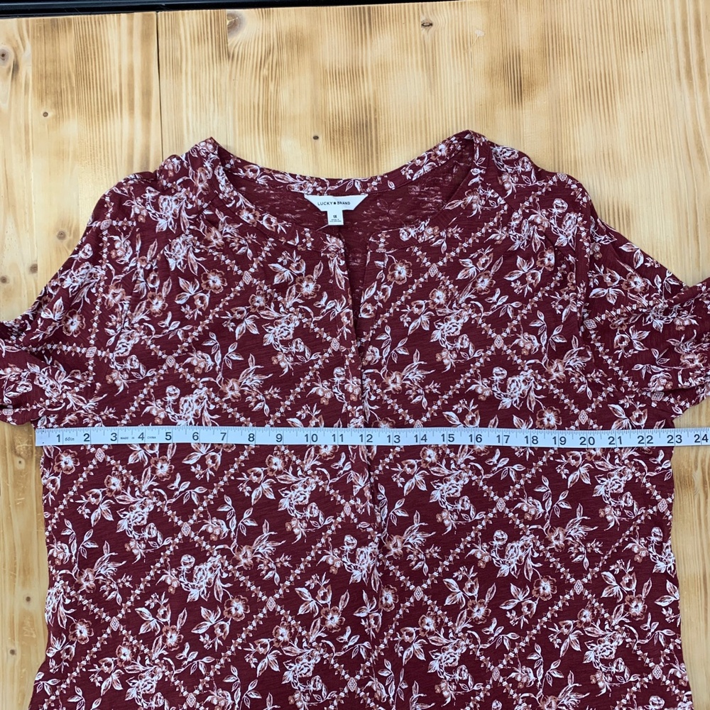 Lucky Brand Floral Border Print Boho Pop Over Top in Burgundy Sz 1X - Picture 9 of 10